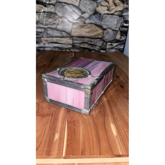 Box - Picture 4 of 12